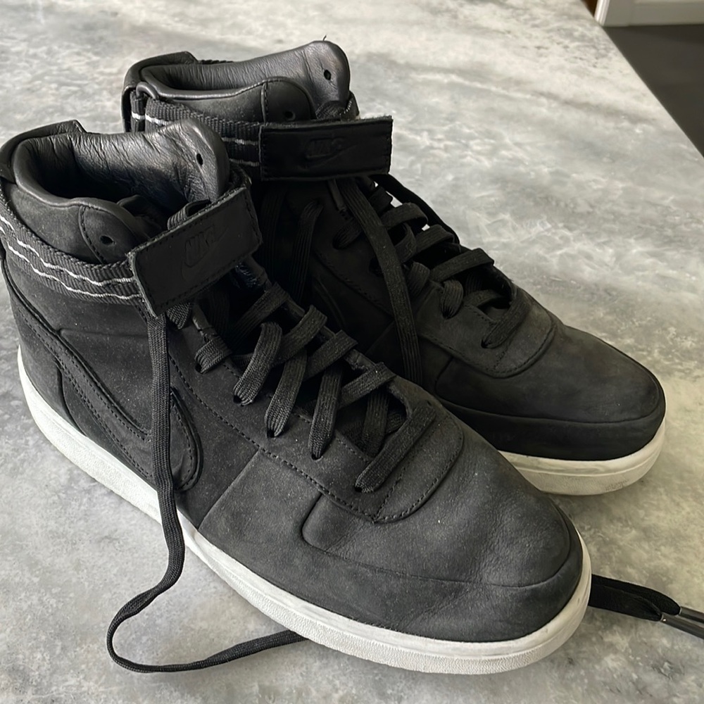 Nike x John Elliot Vandal Collab Suede Anthracite Size 9